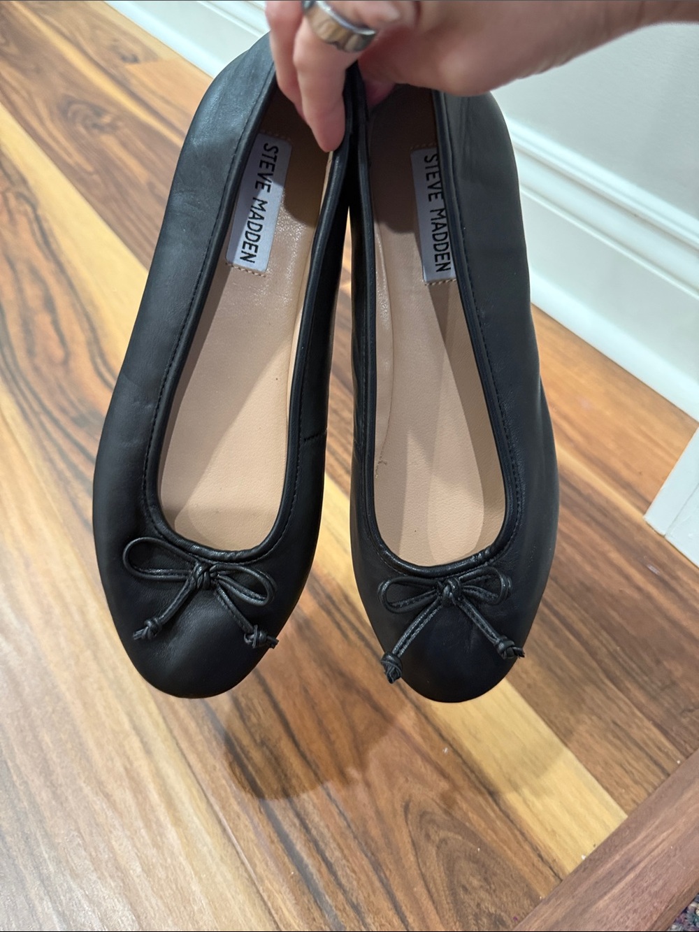 Steve Madden Black Leather Bow Ballet Flats